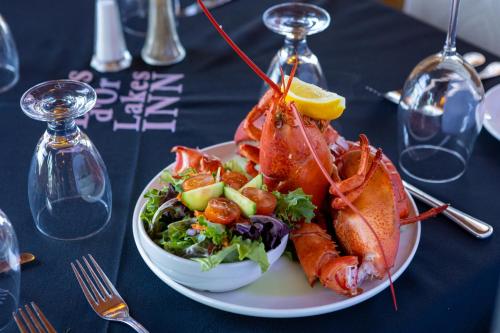 Étterem, Bras d'Or Lakes Inn in Saint Peter's (NS) Étterem, Bras d'Or Lakes Inn in Saint Peter's (NS)