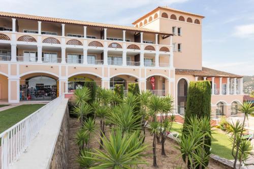 Residence le Hameau de Cap Esterel - maeva Home - Appartement 2 Pieces 5 Personnes - Selection MAE-5 in Le Dramont Residence le Hameau de Cap Esterel - maeva Home - Appartement 2 Pieces 5 Personnes - Selection MAE-5 in Le Dramont