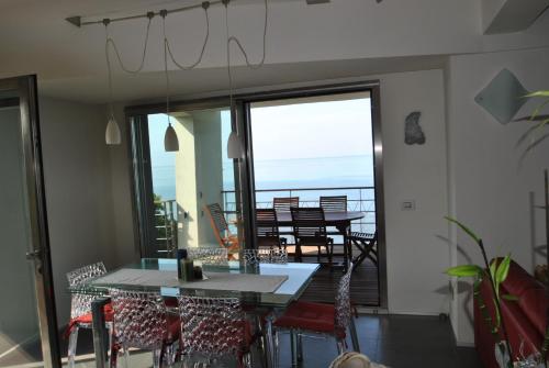 This photo about Villa Del Mare shared on HyHotel.com