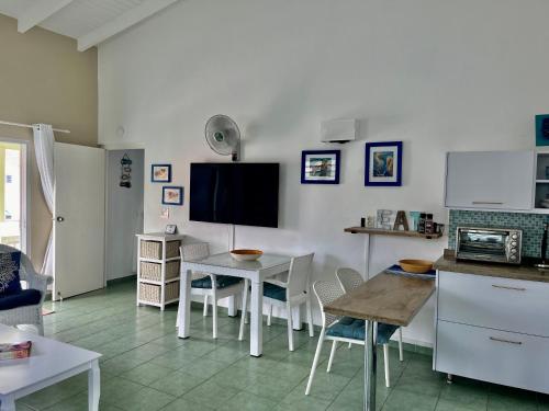 Lagoon Ocean Resort 2 bdrm/2bath with beach access in Lagun Lagoon Ocean Resort 2 bdrm/2bath with beach access in Lagun