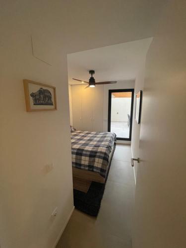 Apartamento de una habitación con terraza grande cerca de Barcelona