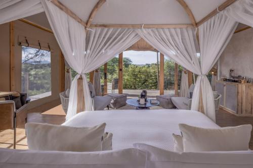 JW Marriott Masai Mara Lodge in Narok JW Marriott Masai Mara Lodge in Narok