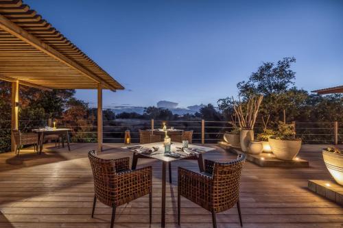 מסעדה, JW Marriott Masai Mara Lodge in Narok מסעדה, JW Marriott Masai Mara Lodge in Narok