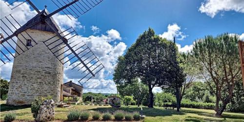 المنظر الخارجي, Les Curies - ludogîte, gîte et moulin avec piscine (Les Curies - ludogite, gite et moulin avec piscine) in Lalbenque المنظر الخارجي, Les Curies - ludogîte, gîte et moulin avec piscine (Les Curies - ludogite, gite et moulin avec piscine) in Lalbenque