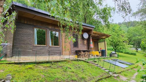 A szálláshely kívülről, Seßles Waldhäusschen Dietzhausen (Seßles Waldhausschen Dietzhausen) in Albrechts A szálláshely kívülről, Seßles Waldhäusschen Dietzhausen (Seßles Waldhausschen Dietzhausen) in Albrechts