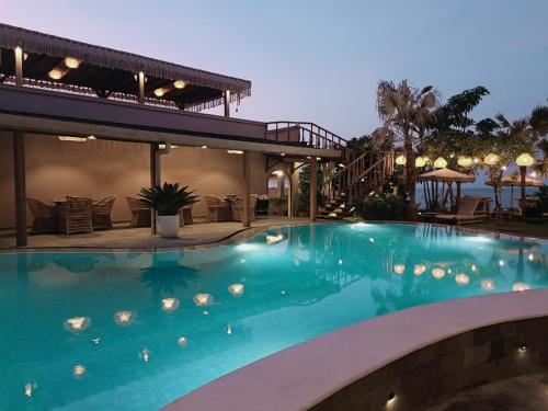 Swimming pool, Villa Suerte in Jepara Swimming pool, Villa Suerte in Jepara