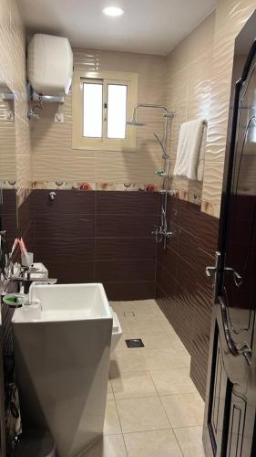 Kamar Mandi, فندق السد الخليجى in Al Aridh Kamar Mandi, فندق السد الخليجى in Al Aridh