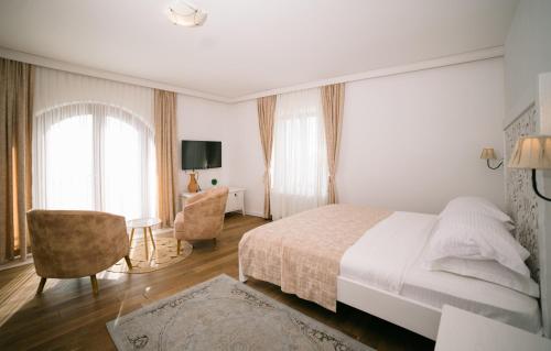 Hotel Pirate Old Town in Улцинь Hotel Pirate Old Town in Улцинь