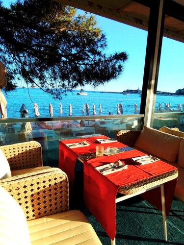 Apart two bedroom Elizabeth TreeCanne Budva near sea in Slovenska Beach Apart two bedroom Elizabeth TreeCanne Budva near sea in Slovenska Beach
