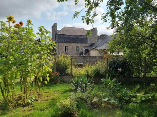 les forges du lou in Jugon-les-Lacs les forges du lou in Jugon-les-Lacs