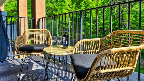 Varanda/terraço, OSTOJA RESIDENCE VIP ze strefą relaksu i pokojem zabaw by Royal Aparts (OSTOJA RESIDENCE VIP ze strefa relaksu i pokojem zabaw by Royal Aparts) in Szklarska Poreba Town Center Varanda/terraço, OSTOJA RESIDENCE VIP ze strefą relaksu i pokojem zabaw by Royal Aparts (OSTOJA RESIDENCE VIP ze strefa relaksu i pokojem zabaw by Royal Aparts) in Szklarska Poreba Town Center