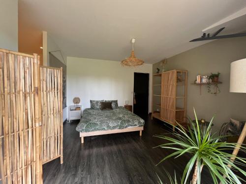 Hózhó Tempo - Sous les pins, Bed & Breakfast écofriendly & slowlife avec sauna (Hozho Tempo - Sous les pins, Bed & Breakfast ecofriendly & slowlife avec sauna) in Bouglon Hózhó Tempo - Sous les pins, Bed & Breakfast écofriendly & slowlife avec sauna (Hozho Tempo - Sous les pins, Bed & Breakfast ecofriendly & slowlife avec sauna) in Bouglon