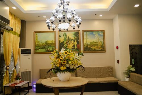 Lobby, Eurotel Pedro Gil Hotel in Manila Lobby, Eurotel Pedro Gil Hotel in Manila