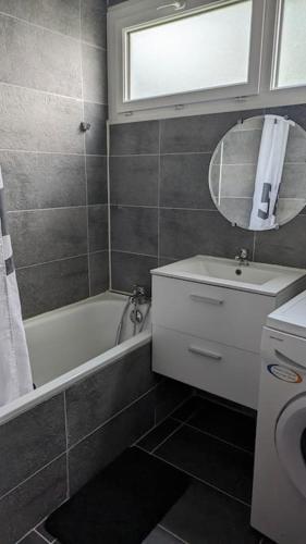 Létesítmények, F2 spacieux, commodités et tram à 2 min à pied (F2 spacieux, commodites et tram a 2 min a pied) in Herouville-Saint-Clair Létesítmények, F2 spacieux, commodités et tram à 2 min à pied (F2 spacieux, commodites et tram a 2 min a pied) in Herouville-Saint-Clair