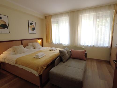 睡床, Termál Schmitz Apartmanok B5 (Termal Schmitz Apartmanok B5) in 豪伊杜索博斯洛 睡床, Termál Schmitz Apartmanok B5 (Termal Schmitz Apartmanok B5) in 豪伊杜索博斯洛
