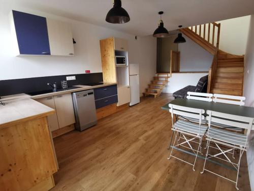 Létesítmények, gites des ammonites in Montalieu-Vercieu Létesítmények, gites des ammonites in Montalieu-Vercieu