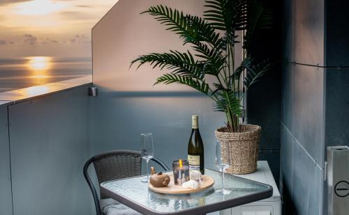 Fountain Vista Luxury Residence by AESTHAVEN