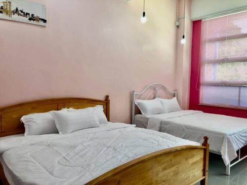 1-10pax Kid Friendly Family Friends SoonChoon Ipoh near Sam Poh Tong Cave Temple 1-10pax Kid Friendly Family Friends SoonChoon Ipoh near Sam Poh Tong Cave Temple