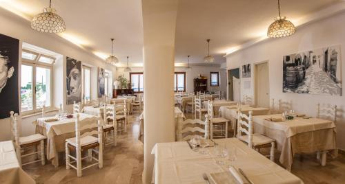 مطعم, Hotel Sandalyon in San Teodoro City Centre مطعم, Hotel Sandalyon in San Teodoro City Centre