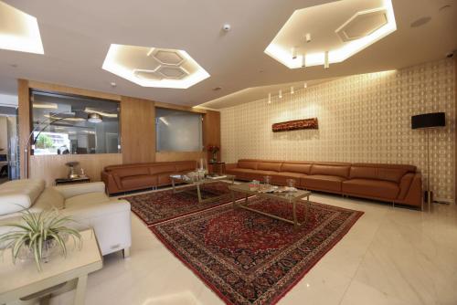 Patogumai, Majestic Byblos Grand Hotel in Jbailas Patogumai, Majestic Byblos Grand Hotel in Jbailas