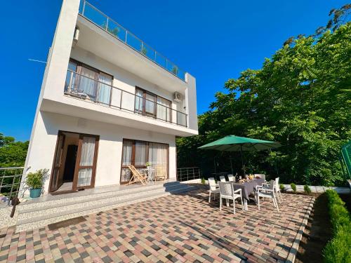 VILLA EVA - 5 min to the beach
