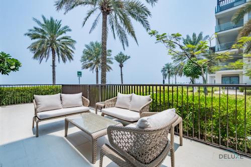 Balcony/terrace, Seafront 4BR Apartment with Assistant Room in The Address Fujairah Residences Block B, Fujairah by D in Fujairah Beach Balcony/terrace, Seafront 4BR Apartment with Assistant Room in The Address Fujairah Residences Block B, Fujairah by D in Fujairah Beach
