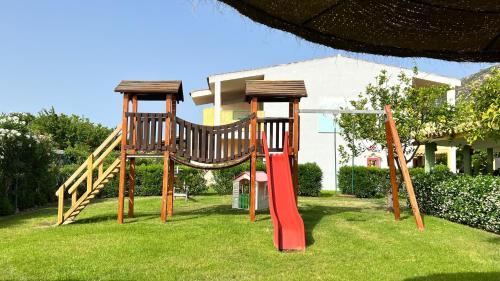 Parque infantil, Hotel Le Zagare in Villasimius Parque infantil, Hotel Le Zagare in Villasimius