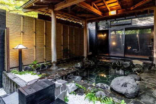 Bany d'aigües termals, YuYu Hakone - Private Open Air Onsen Usage Guaranteed in Hakone Bany d'aigües termals, YuYu Hakone - Private Open Air Onsen Usage Guaranteed in Hakone