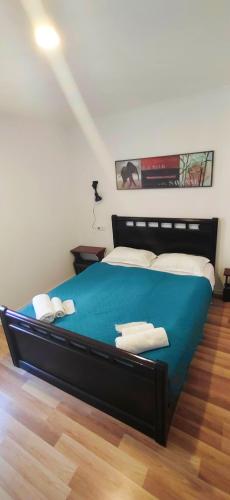 Tamari's apart in old Tbilisi