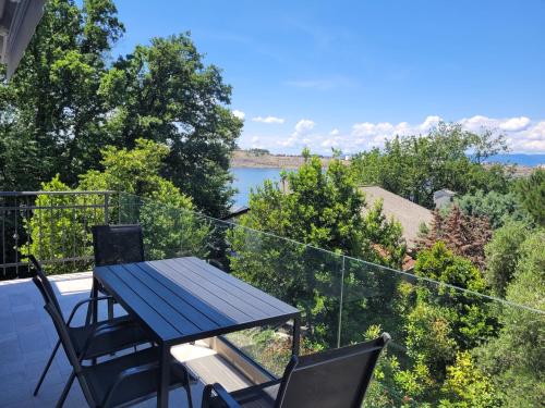 Erkély/terasz, Apartments Carla in Omišalj Erkély/terasz, Apartments Carla in Omišalj