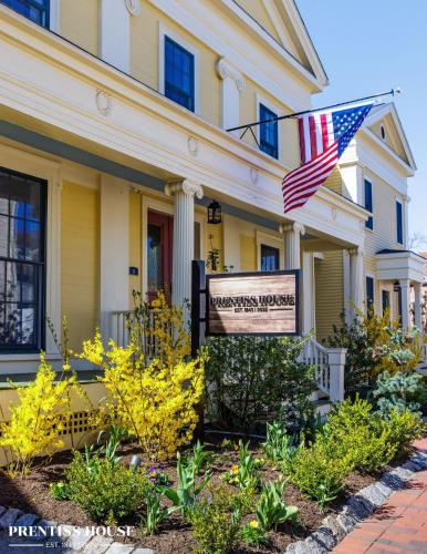 Bejárat, Prentiss House by Thatch in Aggasiz-Harvard Bejárat, Prentiss House by Thatch in Aggasiz-Harvard