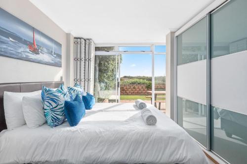 Neptune Isle 9 by Host Agents