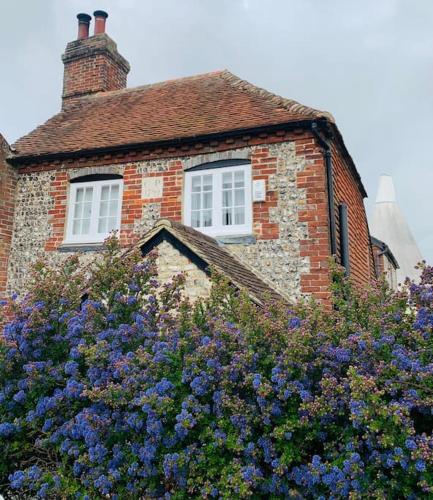 Beautiful 18th century cottage in Arundel in Arundel Beautiful 18th century cottage in Arundel in Arundel