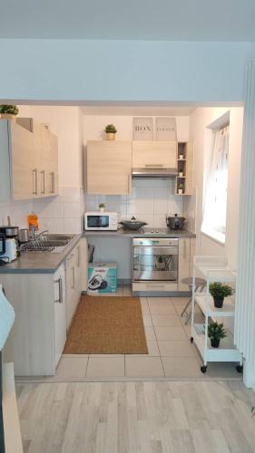 Appart confort Paris Cergy gare near Pontoise Airport Appart confort Paris Cergy gare near Pontoise Airport