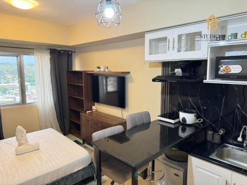 Modern Designed Studio Condo Near Ayala Centrio