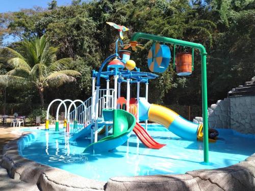 Playground, CONFORTAVEL APTO DE 1 QUARTO NO 4a ANDAR NO CONDOMINIO ALDEIA DO LAGO in Parque Termas de Caldas Playground, CONFORTAVEL APTO DE 1 QUARTO NO 4a ANDAR NO CONDOMINIO ALDEIA DO LAGO in Parque Termas de Caldas