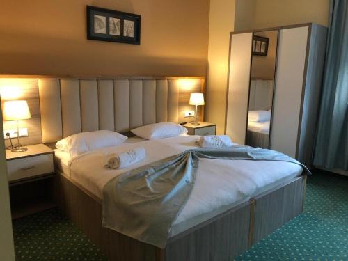 Mein Palace Events&Hotel in Hattersheim am Main Mein Palace Events&Hotel in Hattersheim am Main