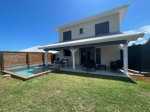 Jardin, Villas Kanisi 4 étoiles à Baie-Mahault (Villas Kanisi 4 etoiles a Baie-Mahault) in Baie Mahault Jardin, Villas Kanisi 4 étoiles à Baie-Mahault (Villas Kanisi 4 etoiles a Baie-Mahault) in Baie Mahault