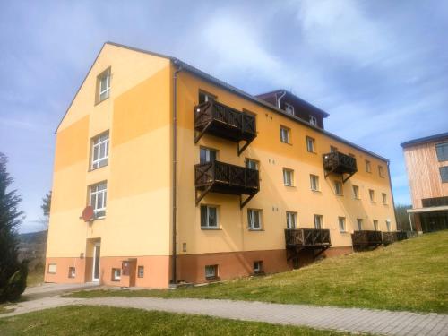 Apartmán ÁJA - Lipno nad Vltavou (Apartman AJA - Lipno nad Vltavou) in Ліпно-над-Влтавою Apartmán ÁJA - Lipno nad Vltavou (Apartman AJA - Lipno nad Vltavou) in Ліпно-над-Влтавою