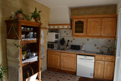 keuken, Maison rénovée avec terrasse privative et jardin au centre de Gemenos (Maison renovee avec terrasse privative et jardin au centre de Gemenos) in Gémenos keuken, Maison rénovée avec terrasse privative et jardin au centre de Gemenos (Maison renovee avec terrasse privative et jardin au centre de Gemenos) in Gémenos