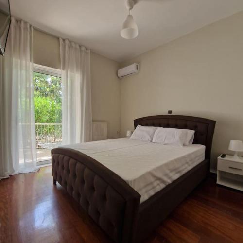 Portside Eretria in יובואה Portside Eretria in יובואה