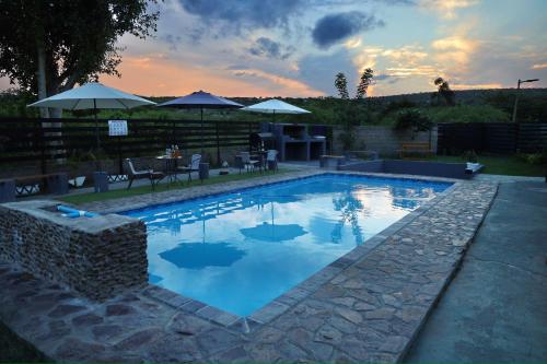 Úszómedence, Falaza Lodge Jozini in Jozini Úszómedence, Falaza Lodge Jozini in Jozini