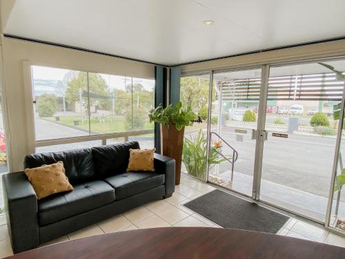 Фойє, High Street Motor Inn in Стенторп Фойє, High Street Motor Inn in Стенторп