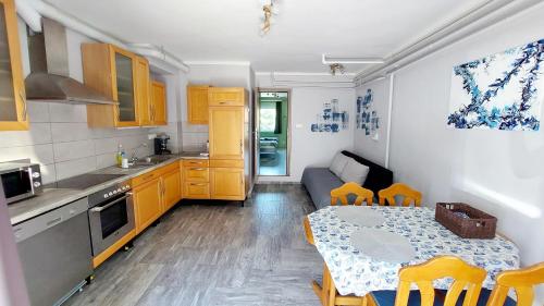 Szolgáltatások, miniSZILVA Apartman in Balatonalmádi Szolgáltatások, miniSZILVA Apartman in Balatonalmádi