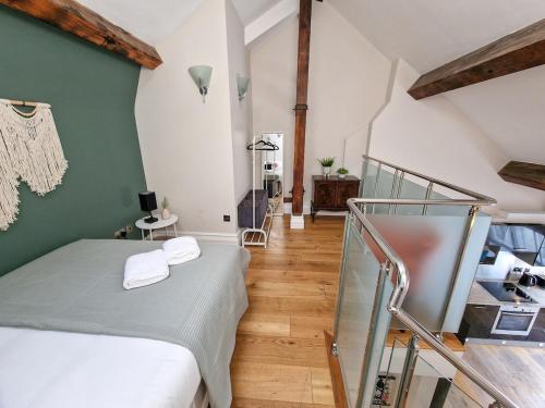 City SuperHost Luxury Pad