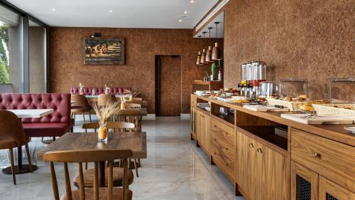 Food and beverages, Evora O Cante Hotel in Evora Food and beverages, Evora O Cante Hotel in Evora