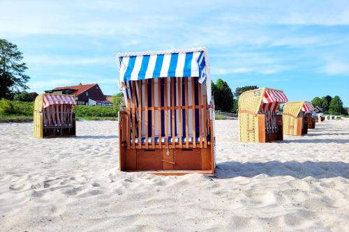 Spiaggia, Moderne Ostsee Ferienunterkunft mit 2 Zimmern in ruhiger Lage und in Strandnähe (Moderne Ferienunterkunft in ruhiger Lage und nur 7 Gehminuten vom Strand entfernt - hoher Schlafkomf) in Scharbeutz Spiaggia, Moderne Ostsee Ferienunterkunft mit 2 Zimmern in ruhiger Lage und in Strandnähe (Moderne Ferienunterkunft in ruhiger Lage und nur 7 Gehminuten vom Strand entfernt - hoher Schlafkomf) in Scharbeutz