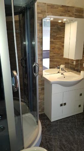 This photo about B&B Bed& Fly - Mamma Mia shared on HyHotel.com