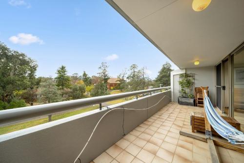 Bright 2-Bed with Private Balcony by Telopea Park in جريفيث Bright 2-Bed with Private Balcony by Telopea Park in جريفيث