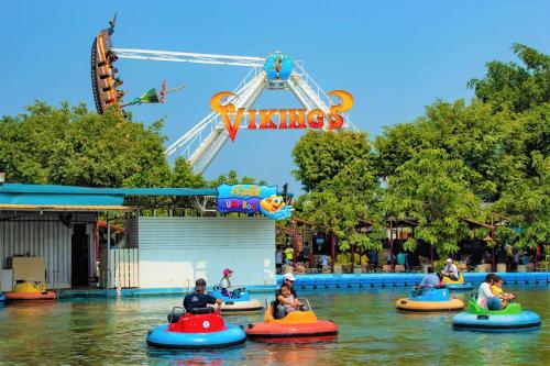 Nearby attraction, Tara Park Resotel near Dream World Theme Park Nearby attraction, Tara Park Resotel near Dream World Theme Park